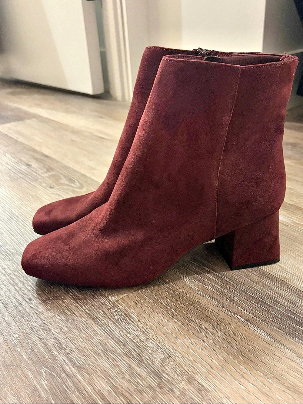 NWOT Old Navy Faux Suede Square Toe Boots Wine Maroon Size 11